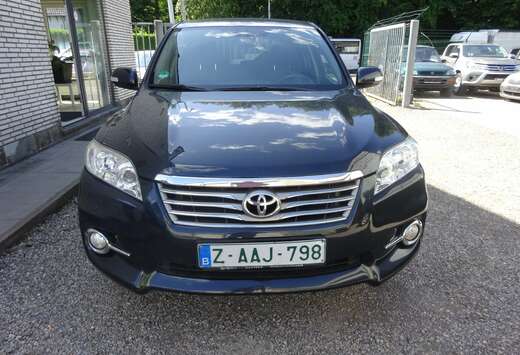 Toyota RAV 4 2.2 D-4D 4x2 Life