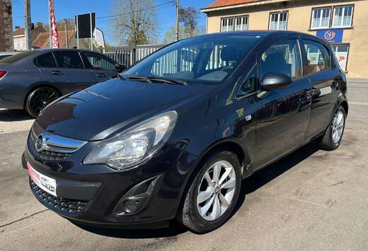 Opel 1.2i Cosmo 5 PORTES *** CLIM/REGULATEUR/BLUETOOT ...