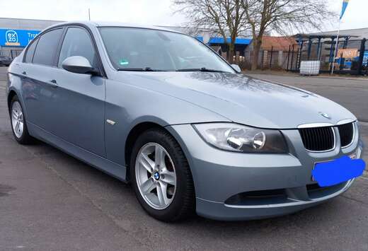BMW 318i