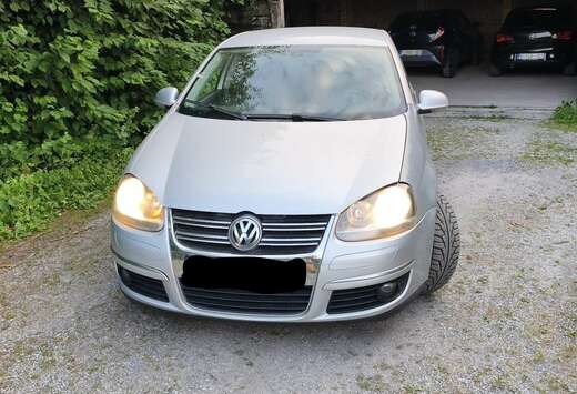 Volkswagen 2.0 TDI 136 ch Confortline