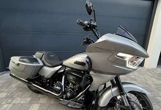 Road Glide CVO Limited