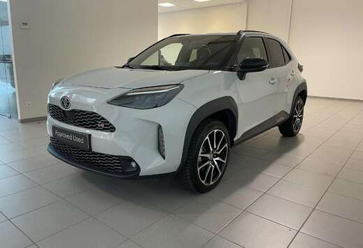 Toyota 1.5 VVT-i Hybrid 2WD CVT - GR Sport Mono-tone