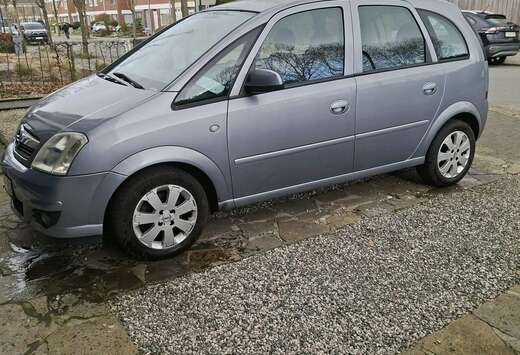 Opel 1.6 16V AUTOMAAT