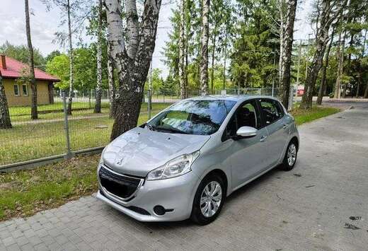 Peugeot 208 1.0i Active