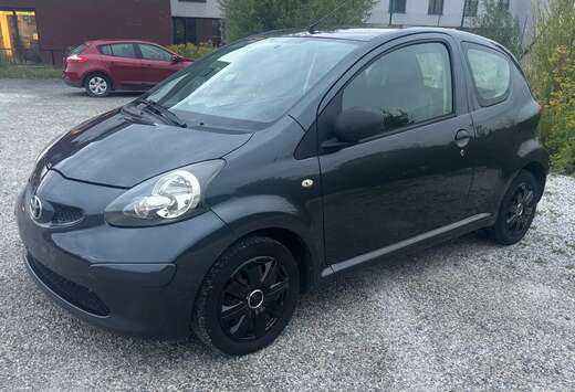 Toyota Aygo 1.0i VVT-i Plus MMT