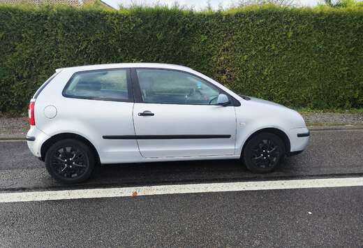 Volkswagen 1.4 16V - 75 Confort A