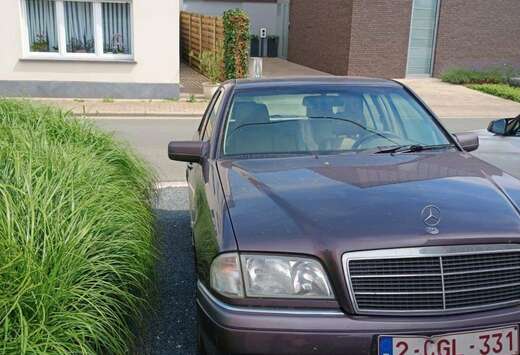 Mercedes-Benz Elegance
