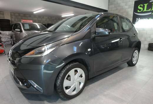 Toyota 1.0i VVT-i x-play 1ER PROP 1 AN GARANTIE SUPER ...