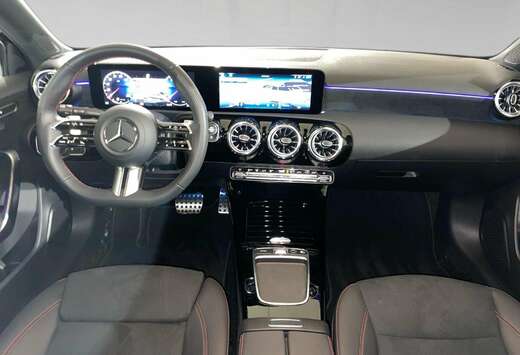 Mercedes-Benz 1.3 hatchback AMG EDITION