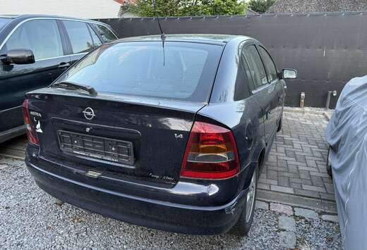 Opel 1.4i XE 16v Comfort