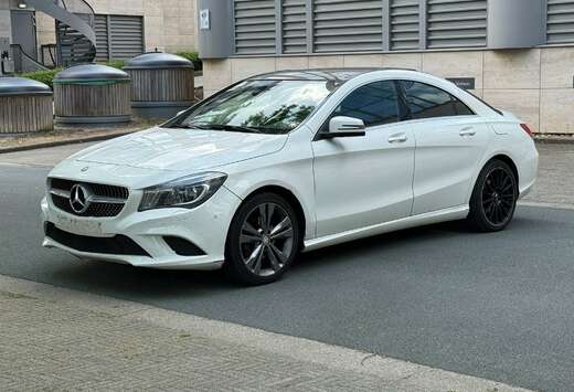 Mercedes-Benz CLA 200 Pack AMG