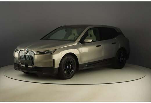 BMW xDrive40 326pk Pack Drive Assist
