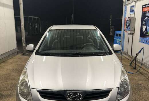 Hyundai 1.4 CRDi 75 Pack Clim ESP