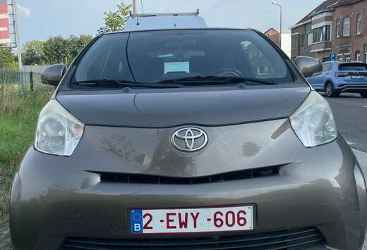 Toyota 1.0i VVT-i Luna