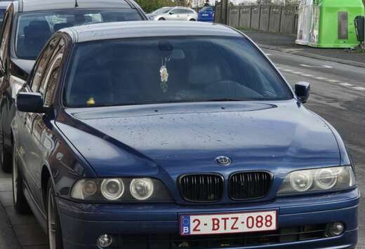 BMW 523i Special Equipment 2