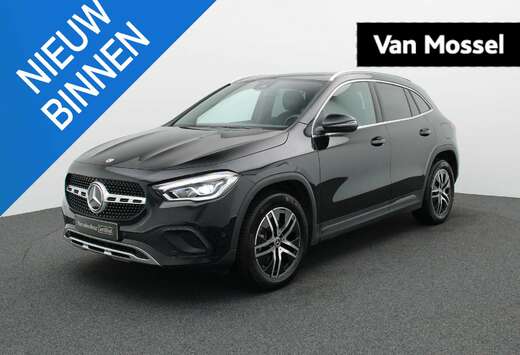 Mercedes-Benz GLA e PANO  LED  NAVI