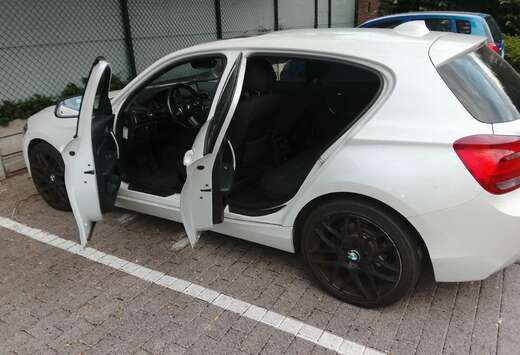 BMW 116iA