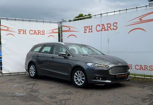 Ford 1.6 TDCi ECOnetic *NAVIGATION*PDC* 2015 *