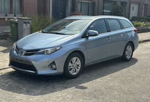Toyota 1.8 VVT-i Hybrid Automatik Touring Sports Life