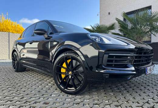 Porsche Cayenne 3.0i V6 PHEV Tiptronic S Platinum