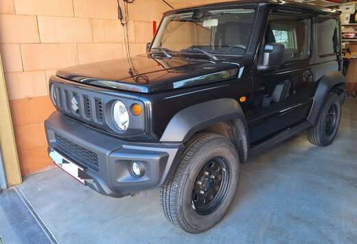 Suzuki Jimny 1.5i 4x4 GL