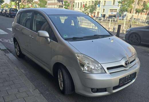 Toyota Corolla Verso 1.8i VVT-i 16v Linea Luna 7pl.