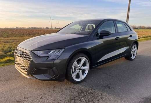 Audi Audi A3 30 TDi SB --14760 km-- Volledig leder