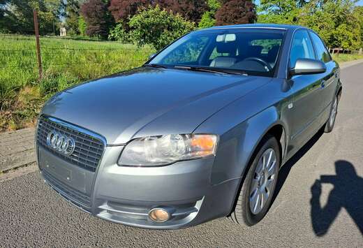 Audi A4 2.0i 20v