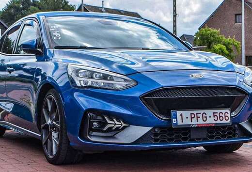 Ford Focus ST 2.3 EcoBoost