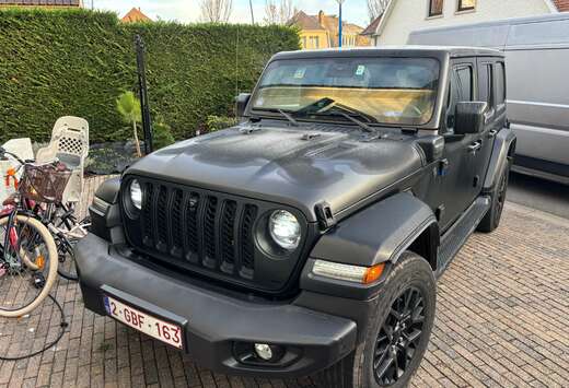 Jeep Wrangler Sahara Unlimited Outlander