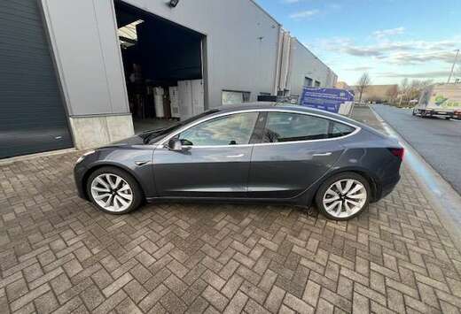 Tesla Model 3 75 kWh Long-Range Dual Motor
