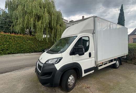 Peugeot 2.2 BlueHDi L4 Premium S/S