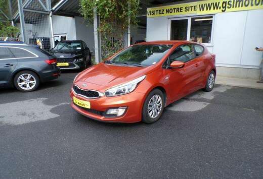 Kia 1.4 99cv orange 01/14 3000€ marchand Airco