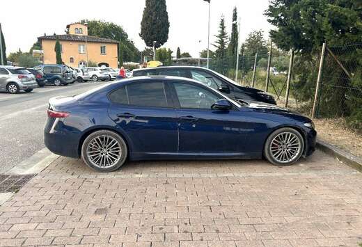 Alfa Romeo 2.2 JTDm Super