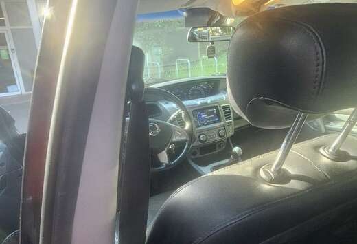 SsangYong 2.2 SV220e-XDi 2WD Crystal Plus