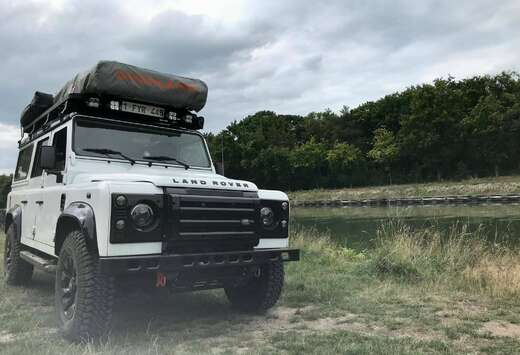 Land Rover Defender 110
