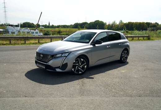 Peugeot 1.2 | ALLURE | CAMERA | CARPLAY | TOP !!