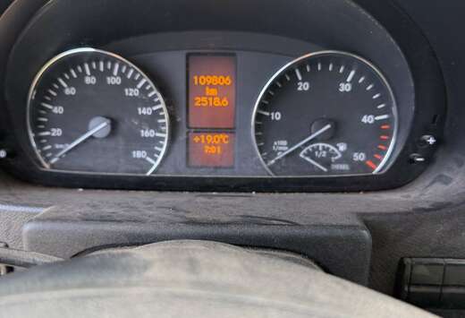 Mercedes-Benz 316 CDI (BlueTec) 906.631 BlueEFFICIENC ...