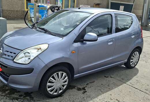 Nissan 1.0i Acenta