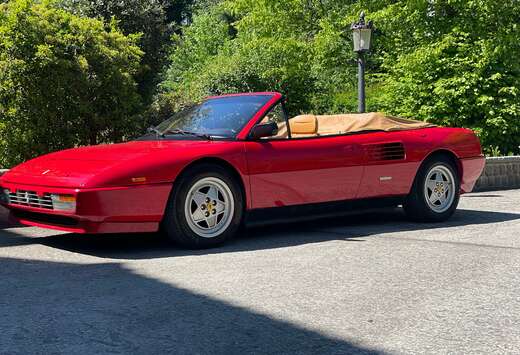 Ferrari Mondial T cabriolet