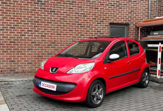 Peugeot 107 1.0i - Clim - CarPlay - Toit ouvrant - Ca ...