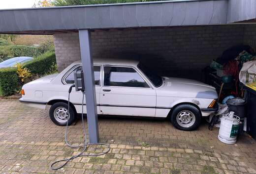 BMW E21