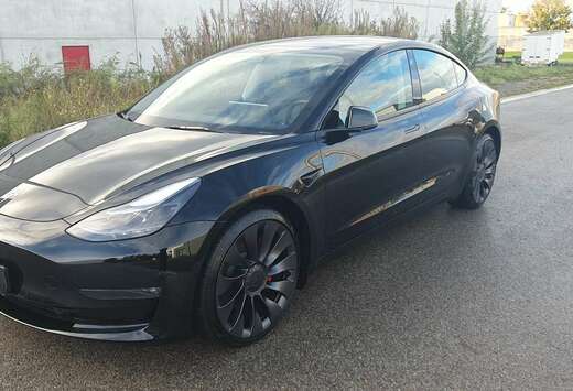 Tesla 78 kWh AWD Performance (377 kW)