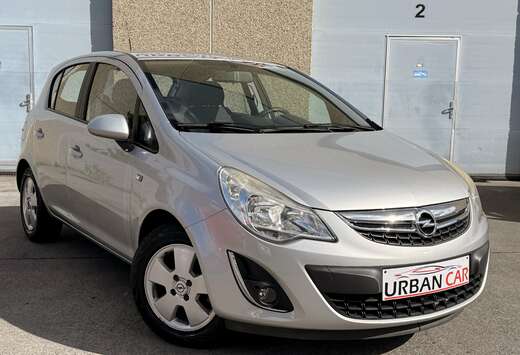 Opel Corsa 1.2i Ultimate Edition