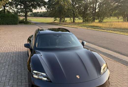 Porsche Sport Turismo 93.4 kWh 4S