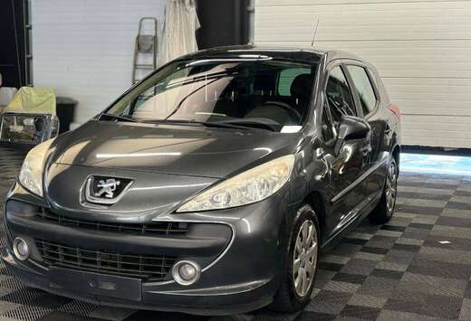 Peugeot 2008 benzine 113850km manueel