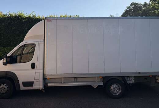 Peugeot HDi 435 L4