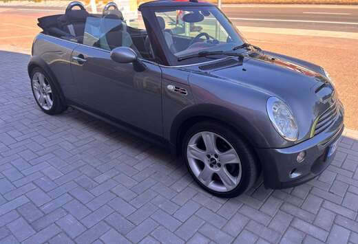 MINI R56 Cabrio Récaro CS