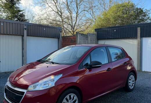 Peugeot 1.2i essence / 2016 / 82ch