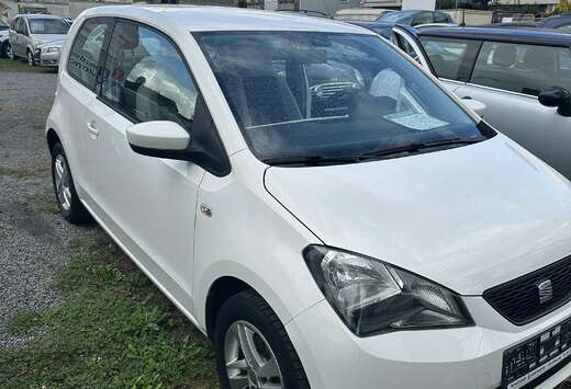 SEAT 1.0i Style